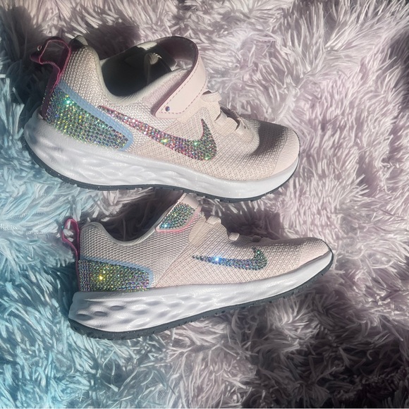 Custom Nikes - Picture 9 of 17